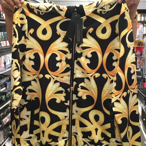 Versace hoodie - Picture 2 of 4